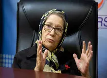 مینو محرز: کمبود واکسن برای دوز دوم در ایران/ «واکسن نرسد همه چیز به نقطه اول برمی‌گردد»