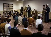 انتقال ۵ مورد مثبت مبتلا به کرونا از حوزه علمیه اراک به مرکز درمانی