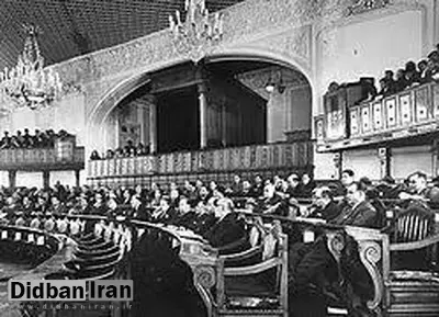 مشاجره دو نماینده مجلس:برو بیرون فئودال توده ای؛کراوات سیاه زده ای که بگویی عزادارم؟!