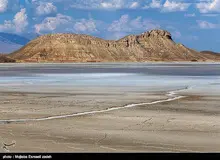 حجم آب دریاچه ارومیه نصف شد