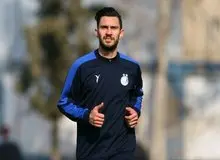 واکنش یک استقلالی به درخواست جدایی؛ باشگاه اجازه نداد، می‌مانم!