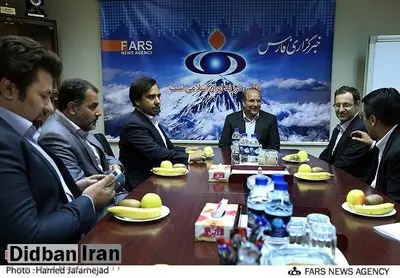 خبرگزاری فارس: این روزها اصلاحطلبان برای تخریب قالیباف دست به هر کاری می زنند