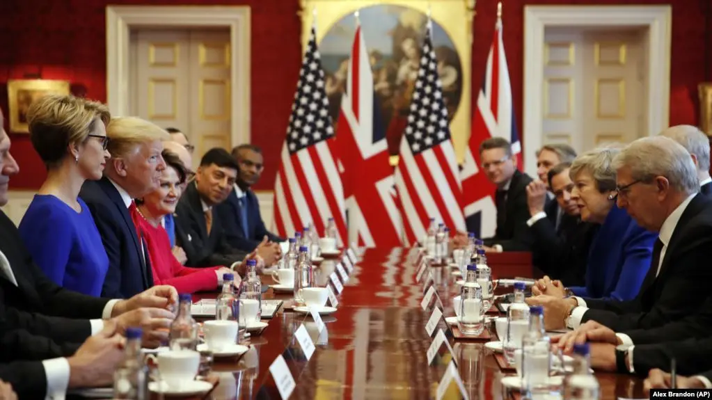 وعده ترامپ  به انگلستان: قرارداد «عظیم» تجاری با بریتانیا پس از خروج این کشور از اتحادیه اروپا منعقد می کنیم 