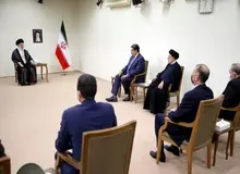 آیت الله خامنه ای: تجربه ایران وونزوئلا نشان داد تنها راه پیروزی در برابر فشارهای آمریکا مقاومت است