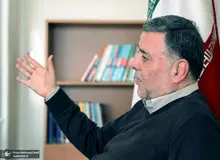 سیدمحمد صدر: مجمع تشخیص حضور فعالی در حل مشکلات کشور ندارد/ جایگاه مجمع مهم‌تر از مجلس، دولت و شورای نگهبان است/ آملی لاریجانی باید فعال تر باشد