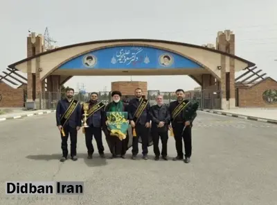 پرچم گردانی حرم حضرت معصومه در سایت فردو