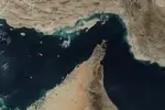 ادعای عبور کشتی‌های نظامی آمریکا از تنگه هرمز / صدا و سیما: هیچ شناور آمریکایی از تنگه هرمز عبور نکرده‌است / ارگان سپاه: شناور قبل از رسیدن متوقف شد