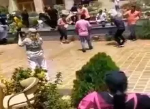 عباس عبدی: آب بازی چند گردشگر چه نظمی را به هم می‌زند؟