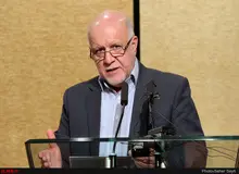 زنگنه: می‌گویند پای خارجی‌ها را به کشور باز کرده‌ایم/ به خاطر قراردادهای نفتی، توهین‌های بسیاری شنیدیم