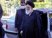 انتقاد یک روحانی از امام جمعه مشهد/ حجت الاسلام قنبریان: آقای علم الهدی نمی‌شود خودتان سوار بر ماشین دودی باشید و پلیس را به جنگ بی‌حجابی بفرستید
