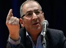 حمله توهین‌آمیز روزنامه شرق به زیباکلام: این طوری زندگی کرده‌ای که عاملان قتل‌های زنجیره‌ای تو را نکشتند!