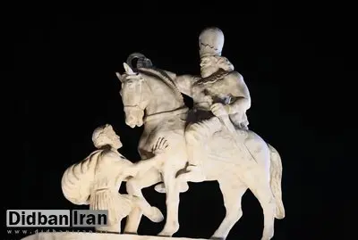 مجسمه شاپور از میدان انقلاب برداشته شد