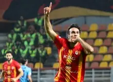 فولاد با ۳ گل سه امتیاز گرفت/ گل‌گهر هم به سرنوشت پرسپولیس گرفتار شد