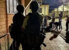 حمله تروریستی در داغستان روسیه؛ یک کشیش و دستکم ۱۵ نیروی پلیس کشته شدند/ گروگانگیری ۴۰ نفر در شهر «ماخاچ قلعه» در روسیه