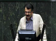 پرتاب گلوله برفی به سمت نماینده مجلس/ فیلم