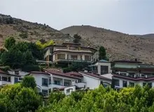 ظهور یک باستی هیلز جدید در مشهد / ‌اهدای خودروهای لوکس برای دریافت امضاهای طلایی از مدیران ‌جهاد کشاورزی