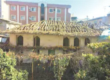 اداره اوقاف ٢٠درصد باقیمانده حسینیه قاجاری شهرستان بابل را صبح جمعه تخریب کرد