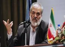 فعال سیاسی نزدیک به دولت: برخی در خیابان‌ها مینی ژوپ می‌پوشند؛ ناف شان هم پیداست