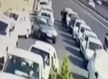 سرقت ناباورانه تلفن همراه در پمپ بنزین!/ FILM
