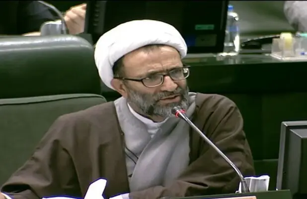 حمله عضو هیئت رئیسه مجلس به دولت پزشکیان؛ آیا این بود همان دولت متخصصان؟/ آیا اظهارات برخی از افراد در شورای اطلاع رسانی دولت تشویش اذهان عمومی نیست؟