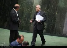 نماینده مجلس: تعداد امضاهای استیضاح وزیر اقتصاد، از عدد ۷۵ گذشت