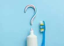 مسواک و خمیرهایی که باعث تخریب دندان می‌شوند!