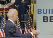 کیهان نام موجود خیالی که «جو بایدن» با آن دست داد را افشا کرد