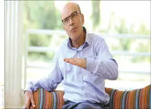 سعیدمعیدفر جامعه شناس: هر چقدر که از انقلاب گذشته٬ شکاف میان حاکمیت و مردم بیشتر شده/ بخشی از جامعه ایران حذف شده وهیچ نماینده‌ای در نهادها و ارگان‌های حاکمیتی ندارند/  در حرکت‌های اعتراضی عمومی مردم "شاهد خلاء‌ نخبگان" هستیم