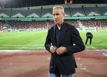 طعنه ارگان مطبوعاتی نزدیک به سپاه به یحیی گل محمدی: هم پاداش می گیرید هم آپشن؛ قهر هم می‌کنید؟