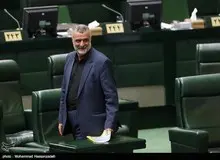 حجتی وزیر کشاورزی باقی ماند