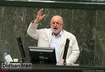 دستور دهید حکم حکومتی رهبر برای آتش زدن کالاهای قاچاق انجام شود/ ۴۰ میلیارد نخ سیگار به کشور قاچاق میشود