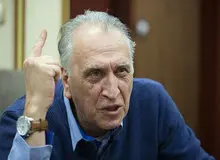 گفت و گوی کیهان با احمد نجفی: نمی گذارند بازیگران سینما کار ارزشی کنند وتهدیدمان می‌کنند که اسم انقلاب را نیاورند