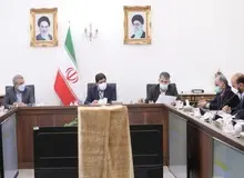 مرغ منجمد در میادین میوه و تره بار باید کیلویی۲۰ هزار تومان به فروش برسد/ اسنپ و تپسی باید افزایش قیمت در زمان حمله سایبری را به مسافران برگردانند
