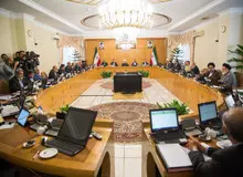 اتاق شیشه ای و دولتی که پشیمان نیست