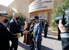 بازدید وزیر جنگ اسراییل از ناوگان پنجم آمریکا مستقر در بحرین+تصاویر