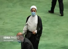 نماینده قم خطاب به نمایندگان مجلس: دست ناطقان را نبوسید! کروناست