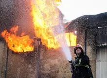 حریق کارگاه کفش در جمهوری

