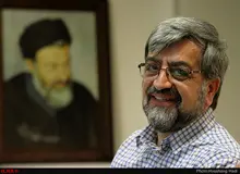 علیرضا بهشتی :در سه دهه گذشته «انقلاب اسلامی» را به «انقلاب شیعی» تبدیل کردیم/  رادیوی ملی ما در حد رادیو محلی خیلی از کشورها هم نیست/گفت‌وگوی بین نسلی در کشور ما  بسیار ضعیف است/قبل از انقلاب مسلمانان مشروب فروشی‌ها را آتش نمی‌زدند