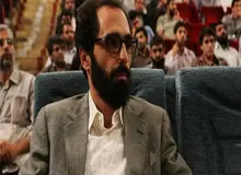 یک فعال رسانه‌ای اصولگرا خطاب به حسین شریعتمداری: یک کلام بگویید بی‌حجاب‌ها را میدان انقلاب به تیربار ببندید!