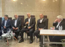 اسامی همراهان احمدی‌نژاد هنگام ثبت نام در انتخابات +عکس