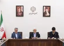 عارف: قاچاق دارو از کشور یک مشکل جدی است