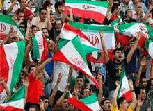 یک ایرانی سه هزار بلیت بازی ایران و سوریه را رایگان توزیع می کند