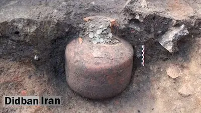 کشف قلک‌های ۱۸۰۰ساله مملو از سکه