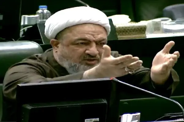 رسایی مدعی شد که ظریف با شکایت او در دادگاه محکوم شده است + عکس