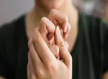 شکستن قولنج باعث آرتروز می‌شود؟/ عوارض شکستن قولنج مفاصل