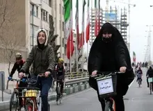 مسئول دفتر آیت الله علوی گرگانی: موتورسواری و دوچرخه سواری زن عفت جامعه را به خطر می اندازد/صدور گواهینامه موتور برای زنان، توقع ایجاد می کند