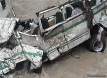 واژگون شدن خودروی حامل زائران ایرانی در عراق/ ۱۸ نفر کشته و زخمی شدند