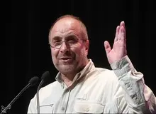 سخنرانی «قالیباف» به مناسبت ۱۶ آذر در دانشگاه شهید بهشتی با اجرای زنده خواننده انقلابی