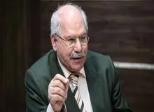 مشخص نیست «صالح آبادی» بعنوان رئیس بانک مرکزی تعیین شده یا رئیس صندوق دولت/ دولت ارزها را به بانک مرکزی می دهد و بابت هر دلار ۲۷ هزار تومان دریافت می کند