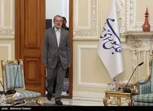 جعفرزاده ایمن آبادی: آقای «لاریجانی» بهتر است فعلاً سکوت کنند/ اگر آقای لاریجانی امروز رئیس جمهور بود، کشور این همه مشکل نداشت